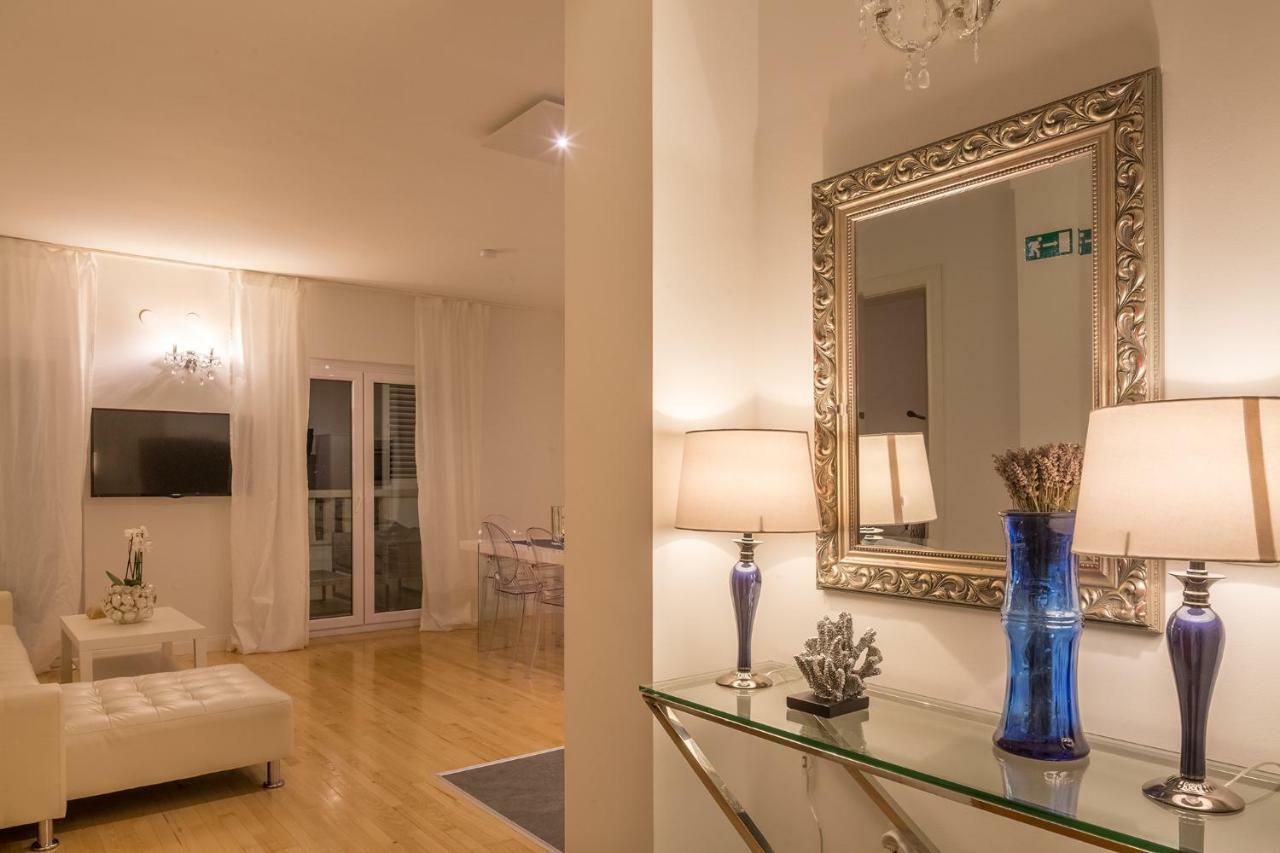 Apartments Villa Lux Dugi Rat Extérieur photo