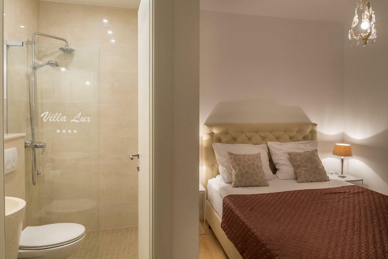 Apartments Villa Lux Dugi Rat Extérieur photo