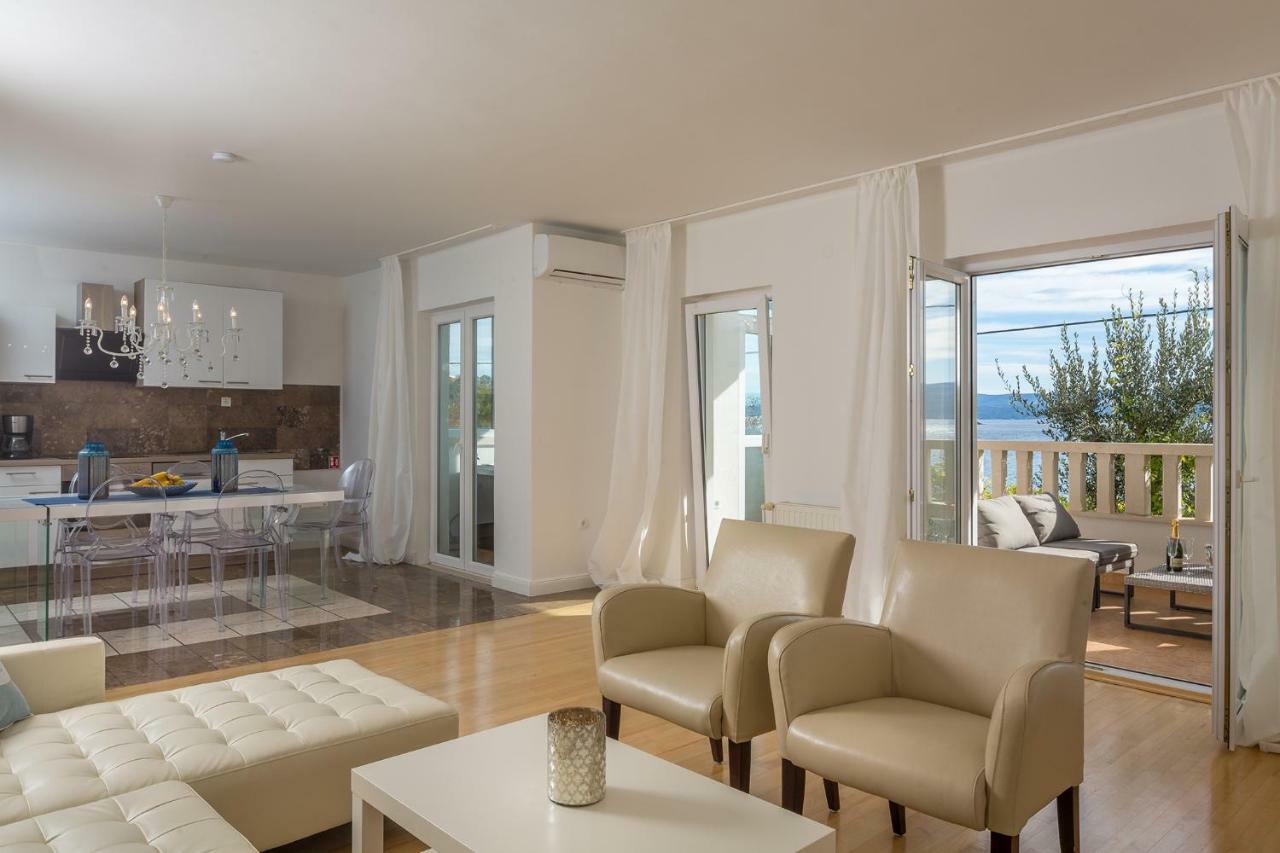 Apartments Villa Lux Dugi Rat Extérieur photo