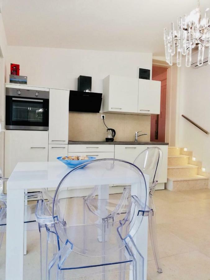 Apartments Villa Lux Dugi Rat Extérieur photo